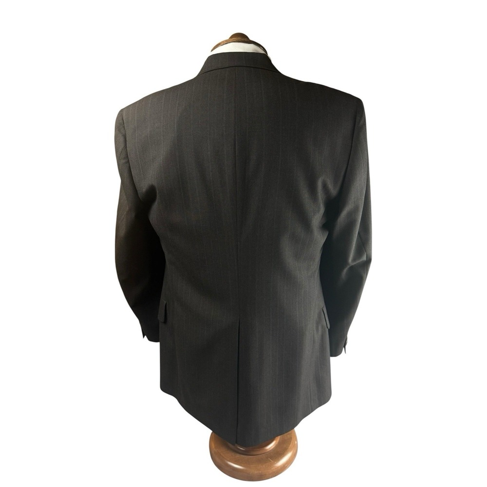 HART SCHAFFNER & MARX Mens 38R Charcoal Pinstripe Wool 2 Button Pleated Suit - Picture 3 of 14